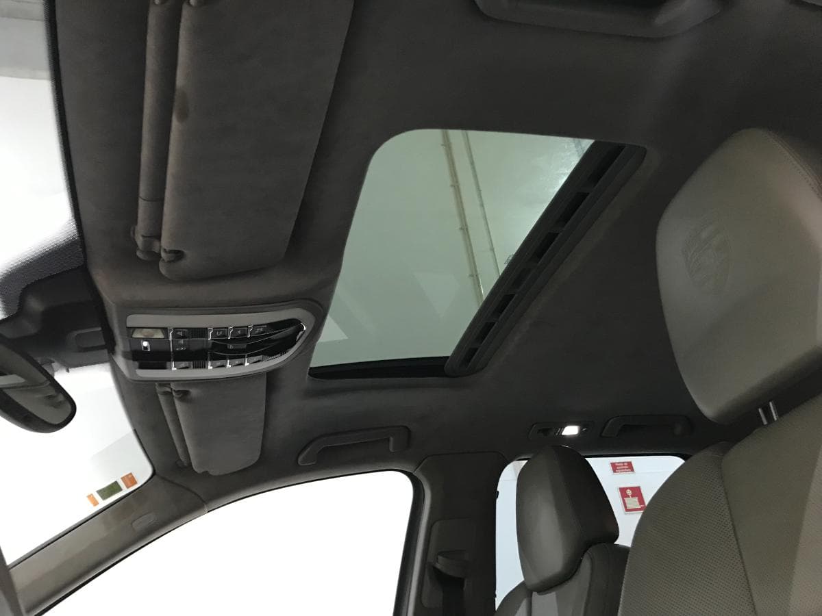 Porsche Cayenne 4.8 Turbo V8 · Ano 2010 — imagem 40