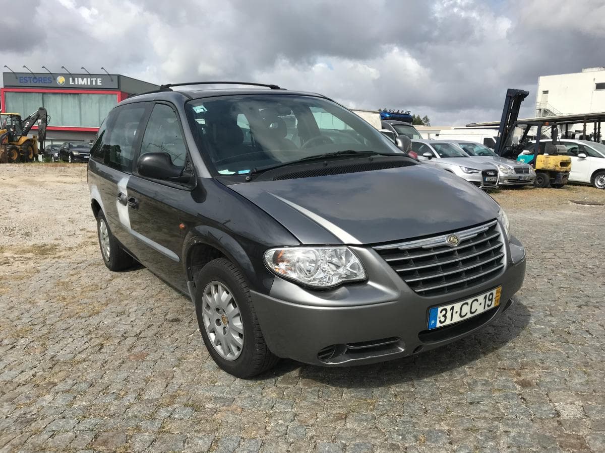 Chrysler Voyager 2.5 CRD · Ano 2006 — imagen 2