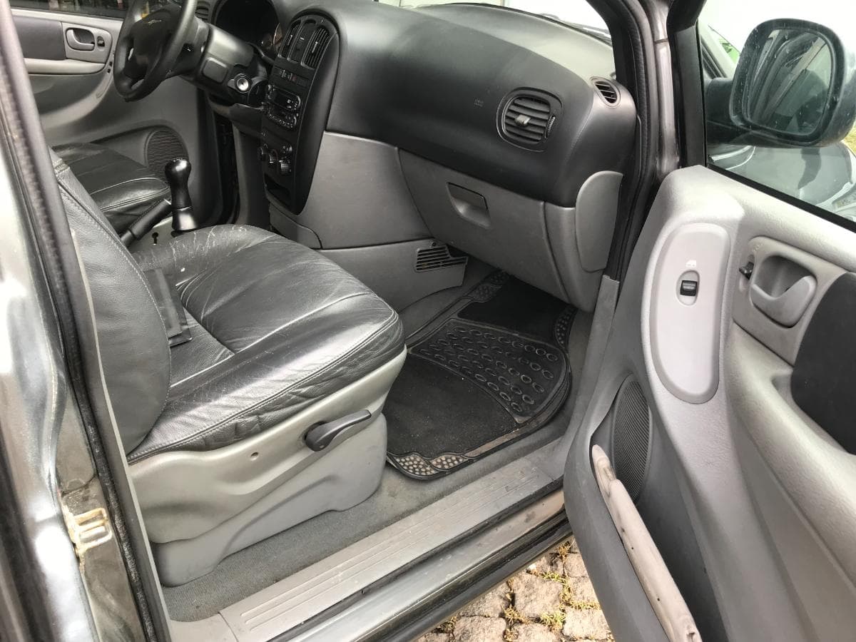 Chrysler Voyager 2.5 CRD · Ano 2006 — imagen 29