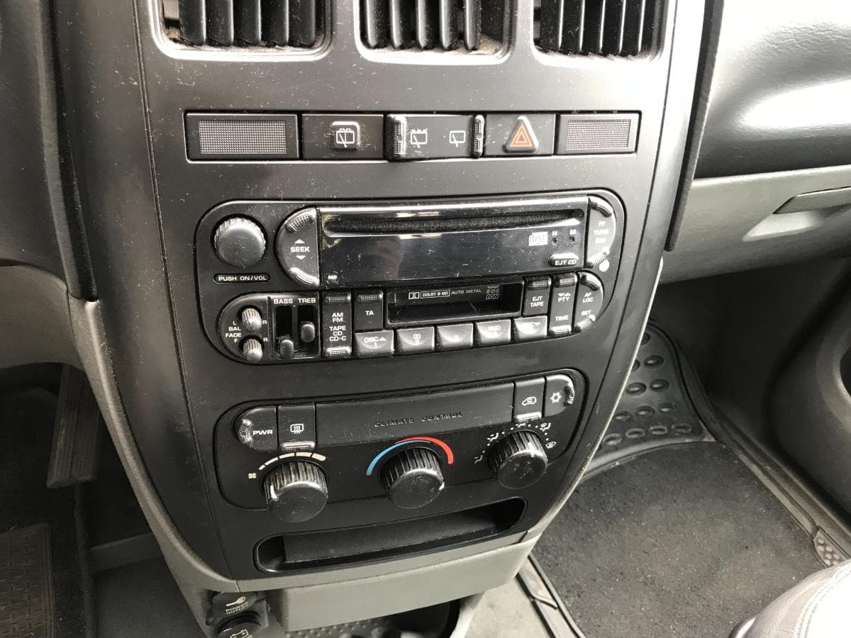 Chrysler Voyager 2.5 CRD · Ano 2006 — imagen 37