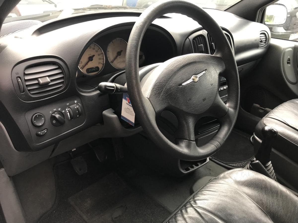 Chrysler Voyager 2.5 CRD · Ano 2006 — imagen 38