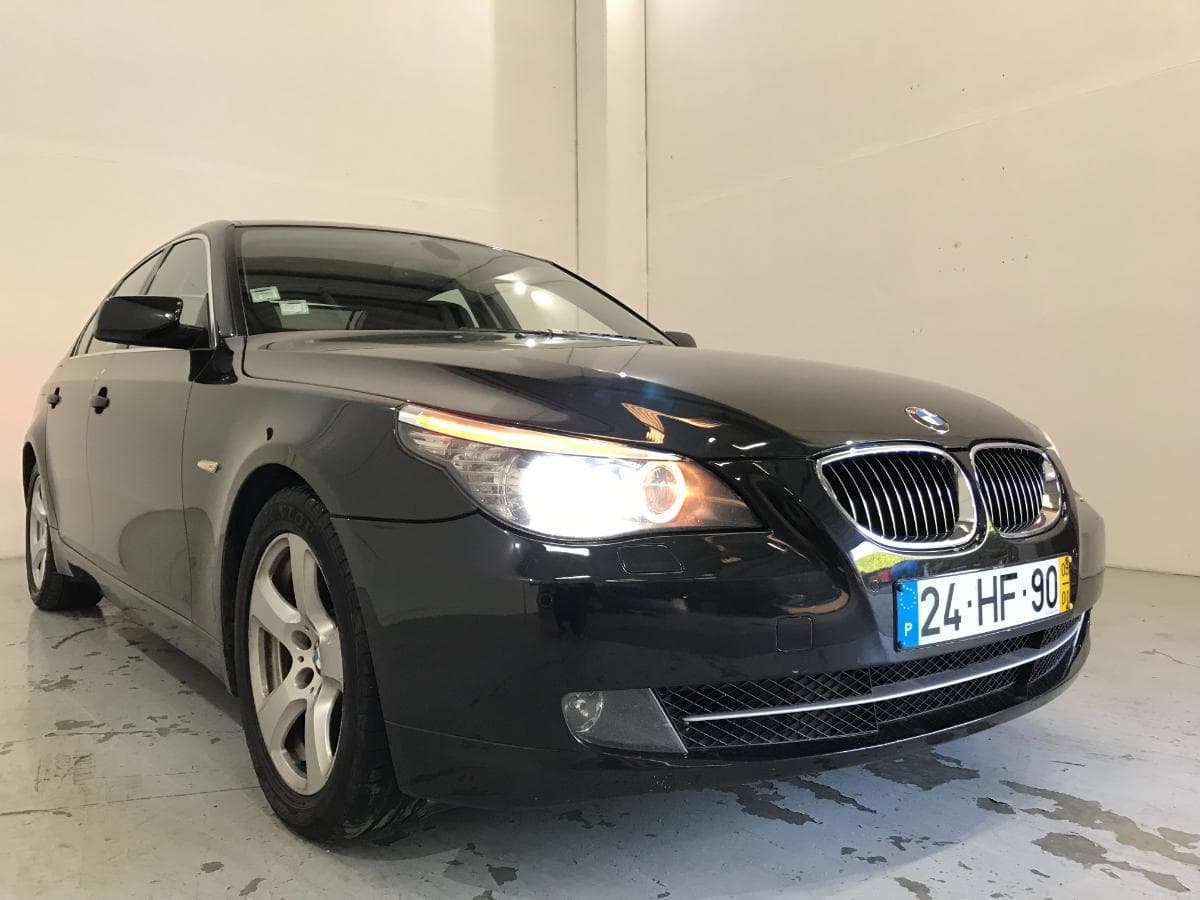 BMW 525 3.0i · Ano 2009 — imagen 2