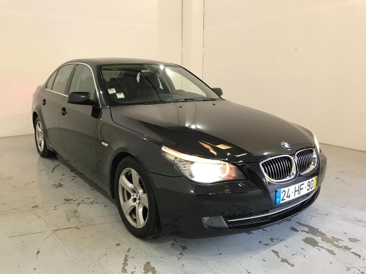 BMW 525 3.0i · Ano 2009 — imagen 3