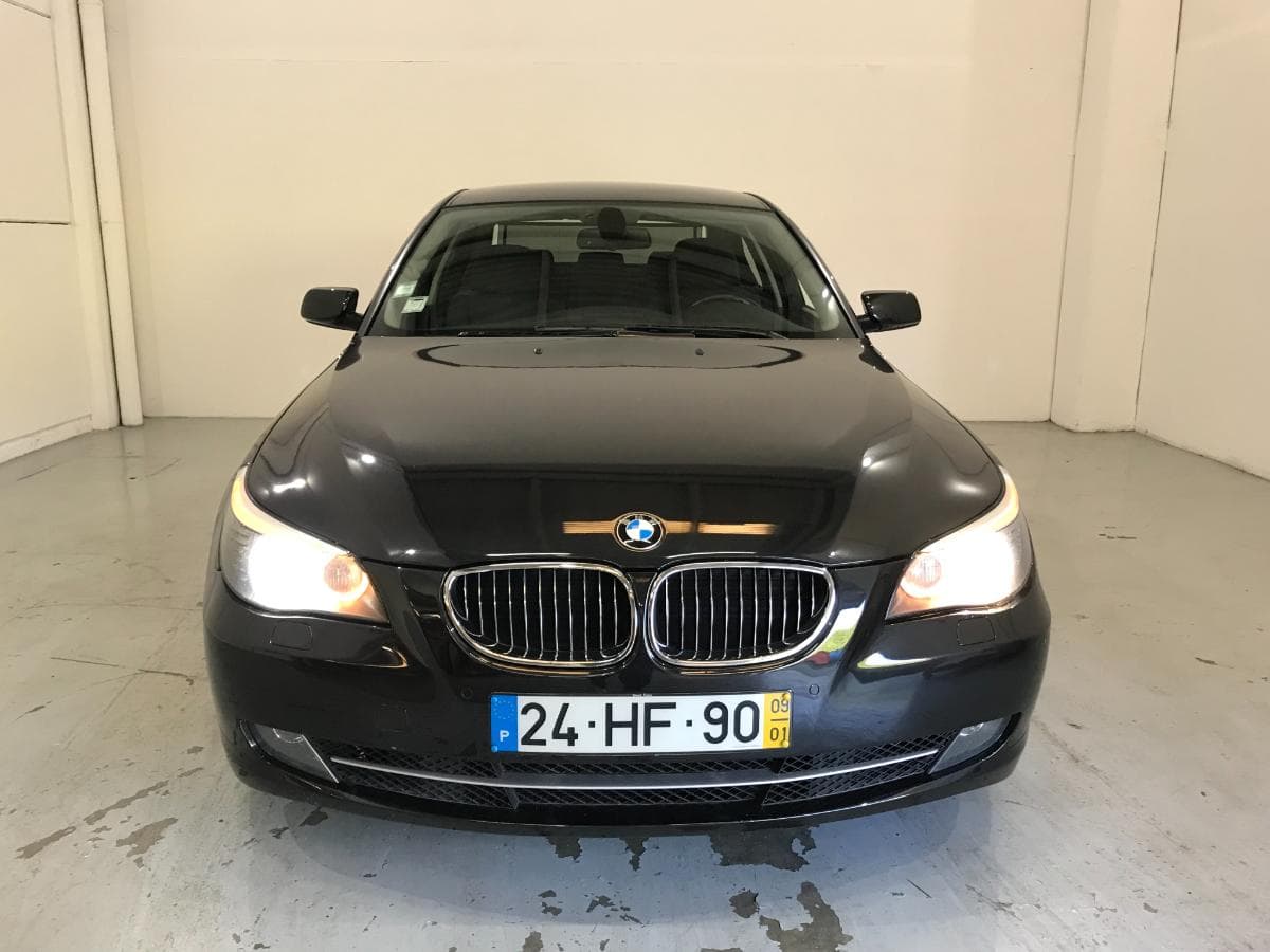 BMW 525 3.0i · Ano 2009 — imagen 4