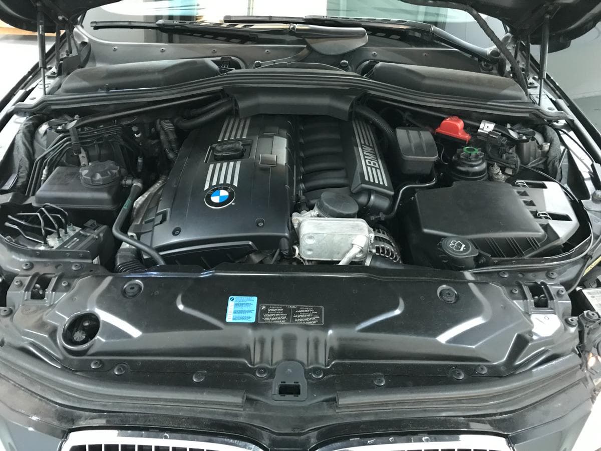 BMW 525 3.0i · Ano 2009 — imagen 5