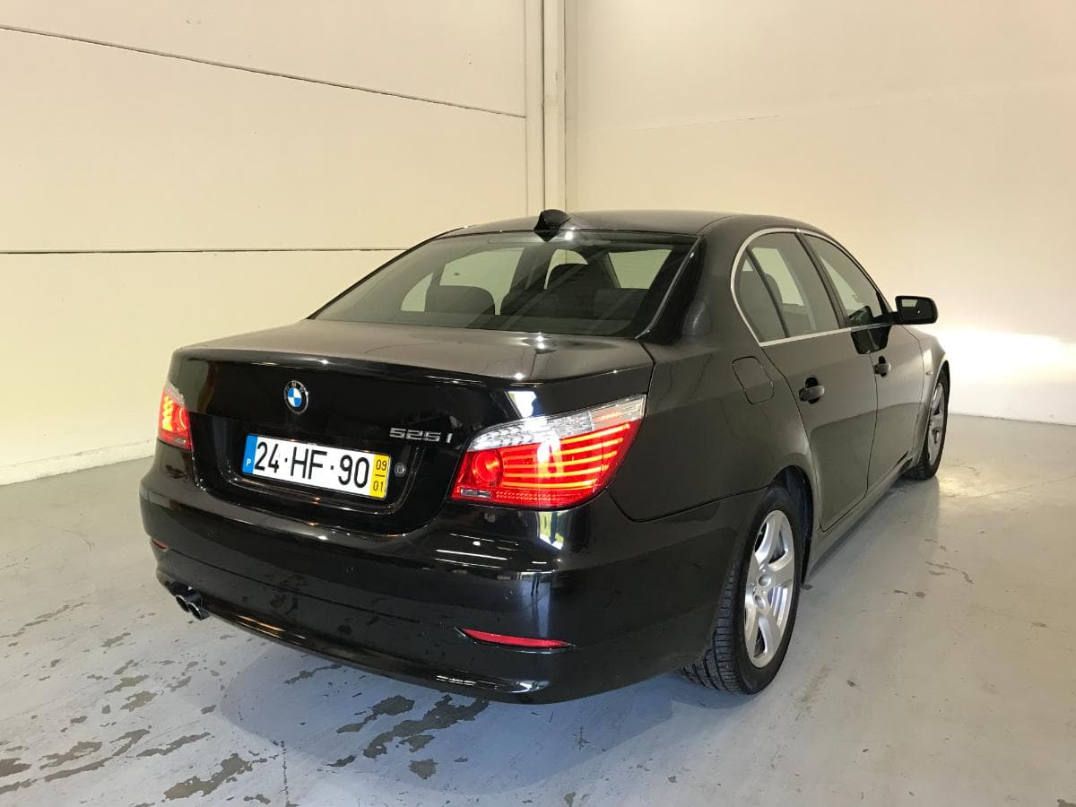 BMW 525 3.0i · Ano 2009 — imagen 8