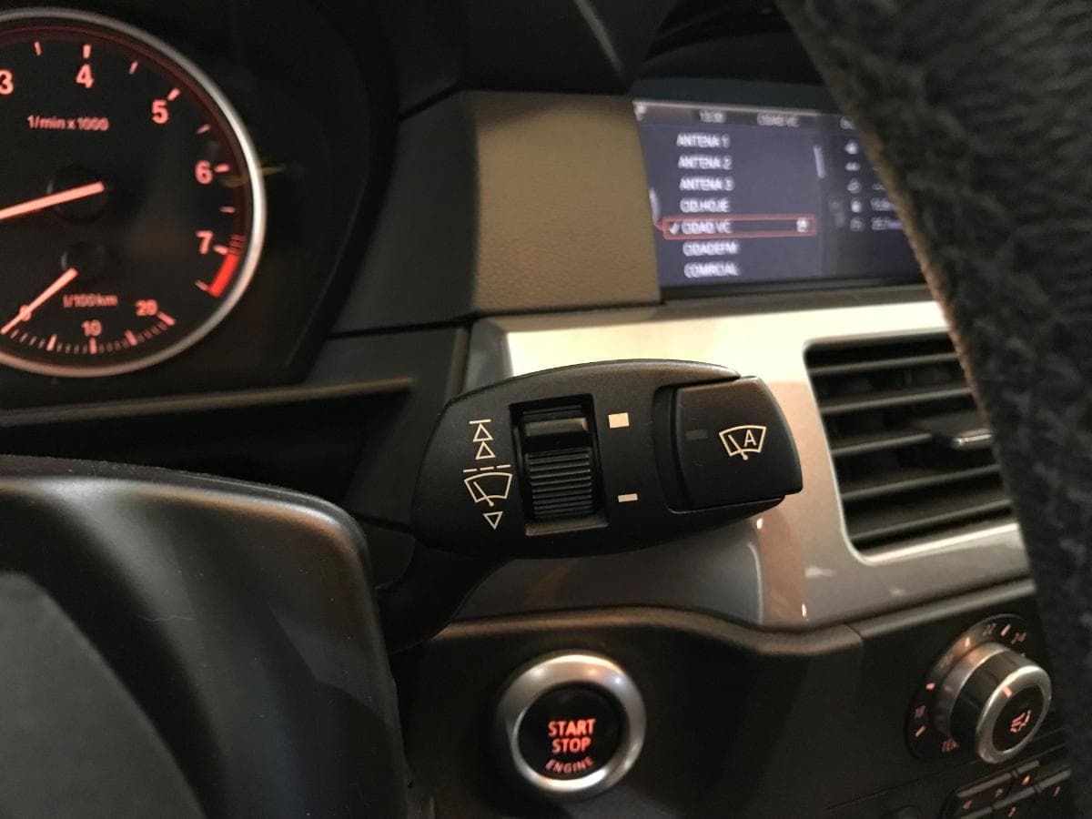 BMW 525 3.0i · Ano 2009 — imagen 34