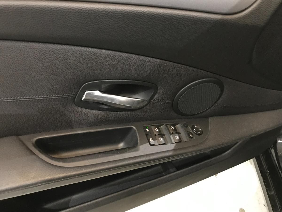 BMW 525 3.0i · Ano 2009 — imagen 35