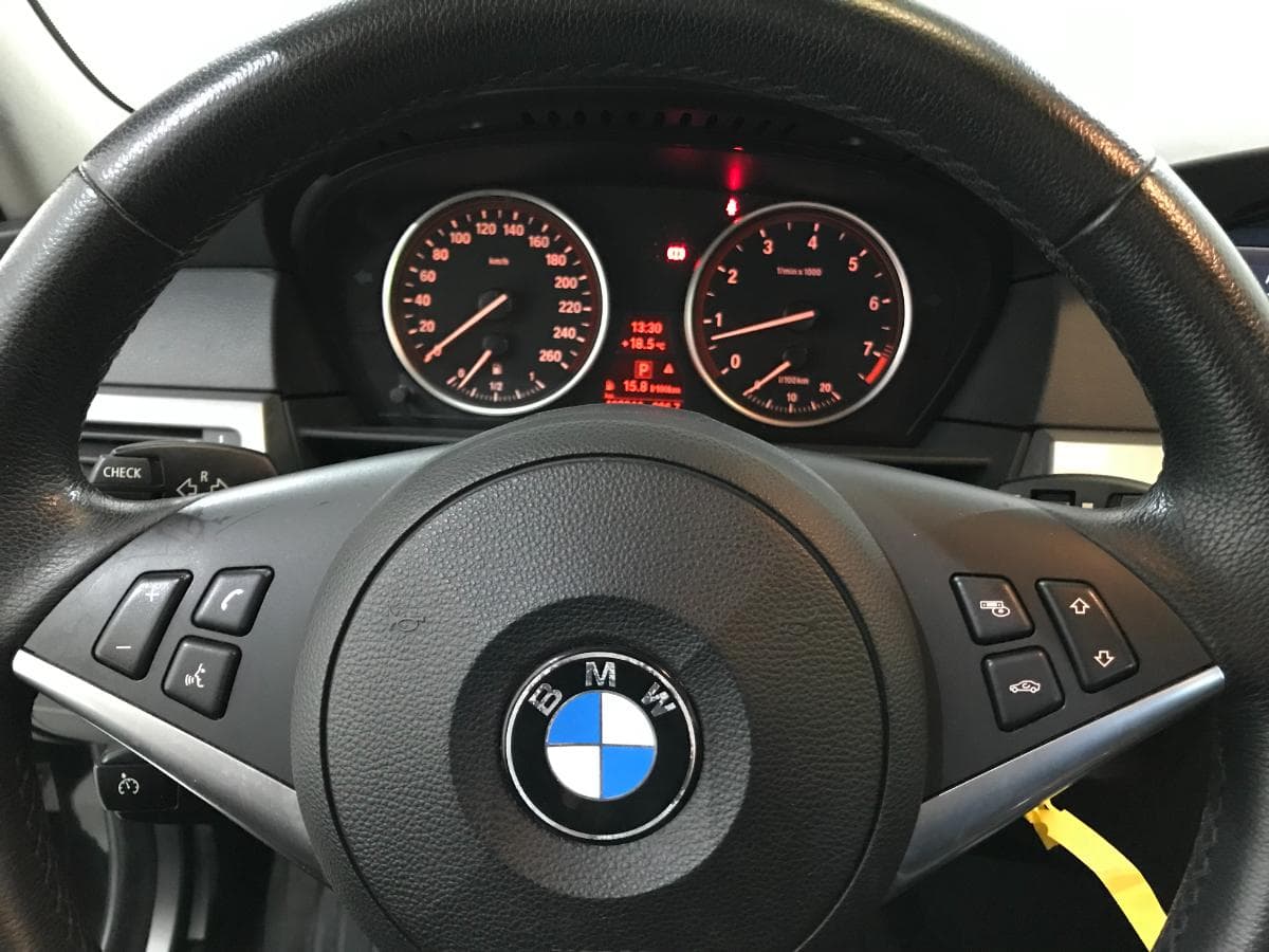 BMW 525 3.0i · Ano 2009 — imagen 40