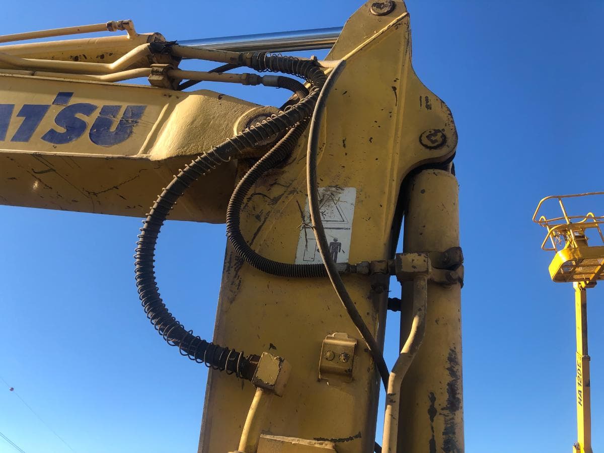 Mini Giratória Komatsu PC88MR-8 · — imagem 5
