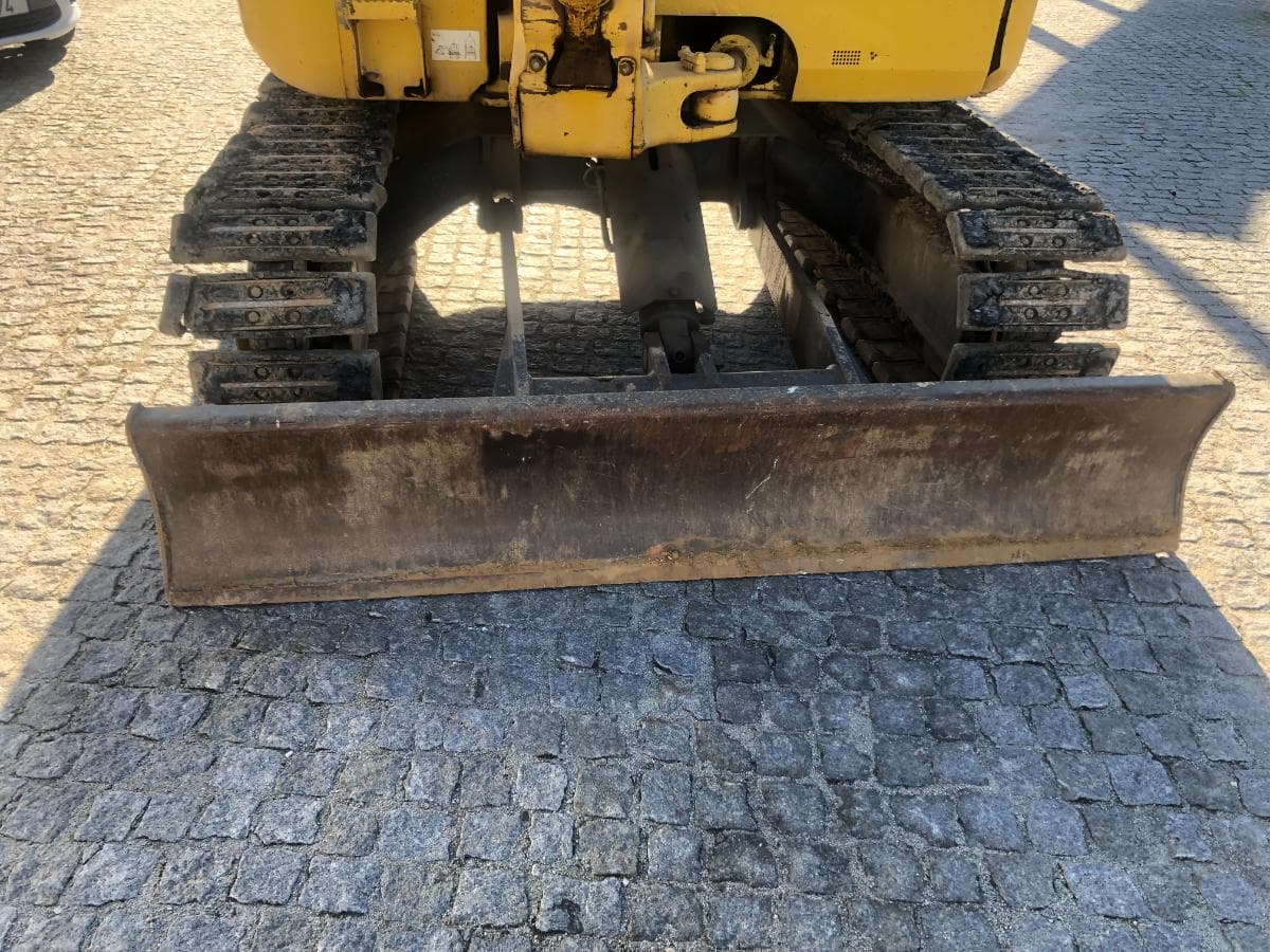 Mini Giratória Komatsu PC88MR-8 · — imagem 6