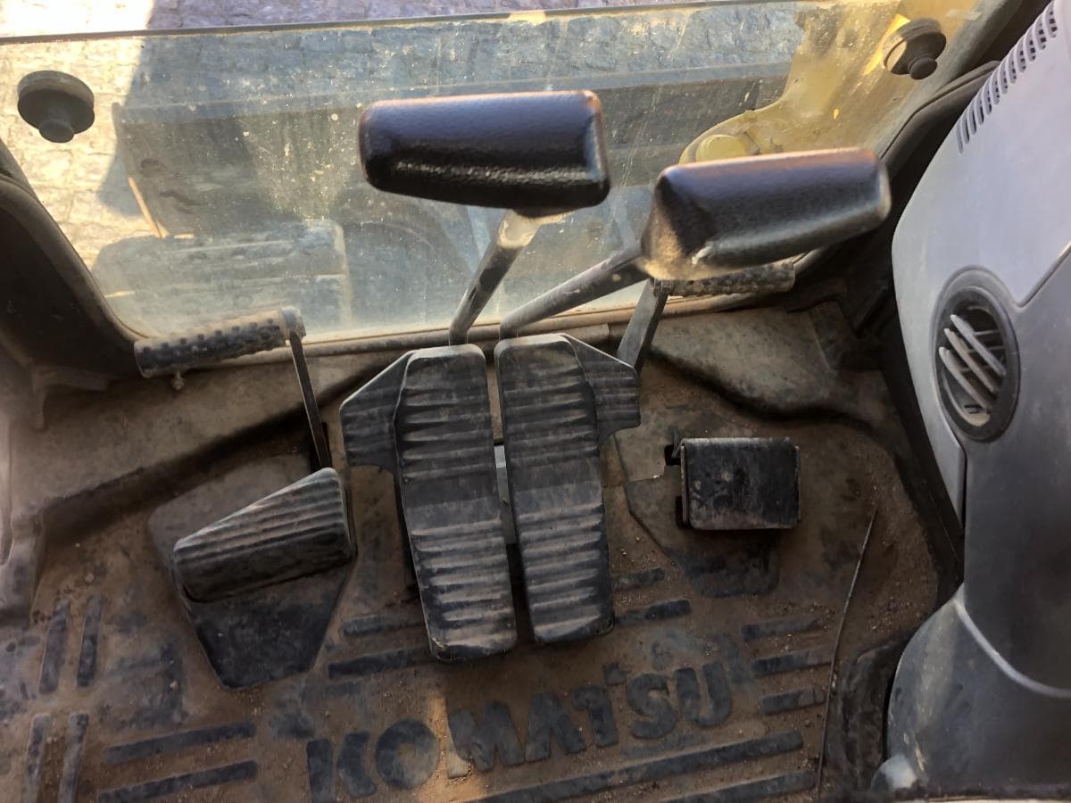 Mini Giratória Komatsu PC88MR-8 · — imagem 21