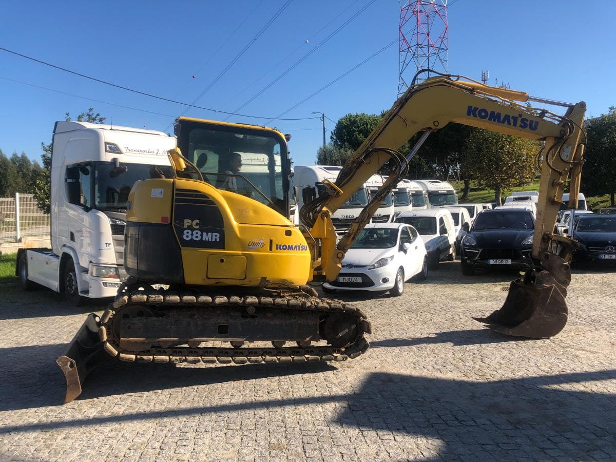 Mini Giratória Komatsu PC88MR-8 · — imagem 30