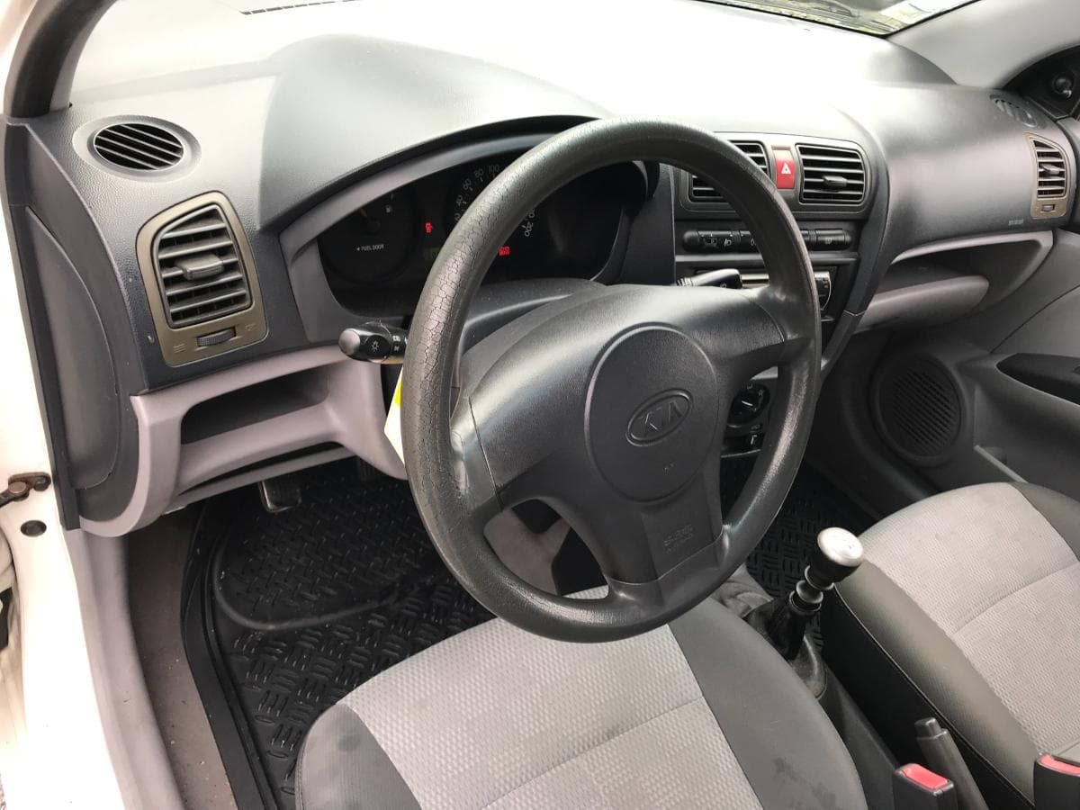 Kia Picanto 1.1 CRDI · Ano 2007 — imagem 24