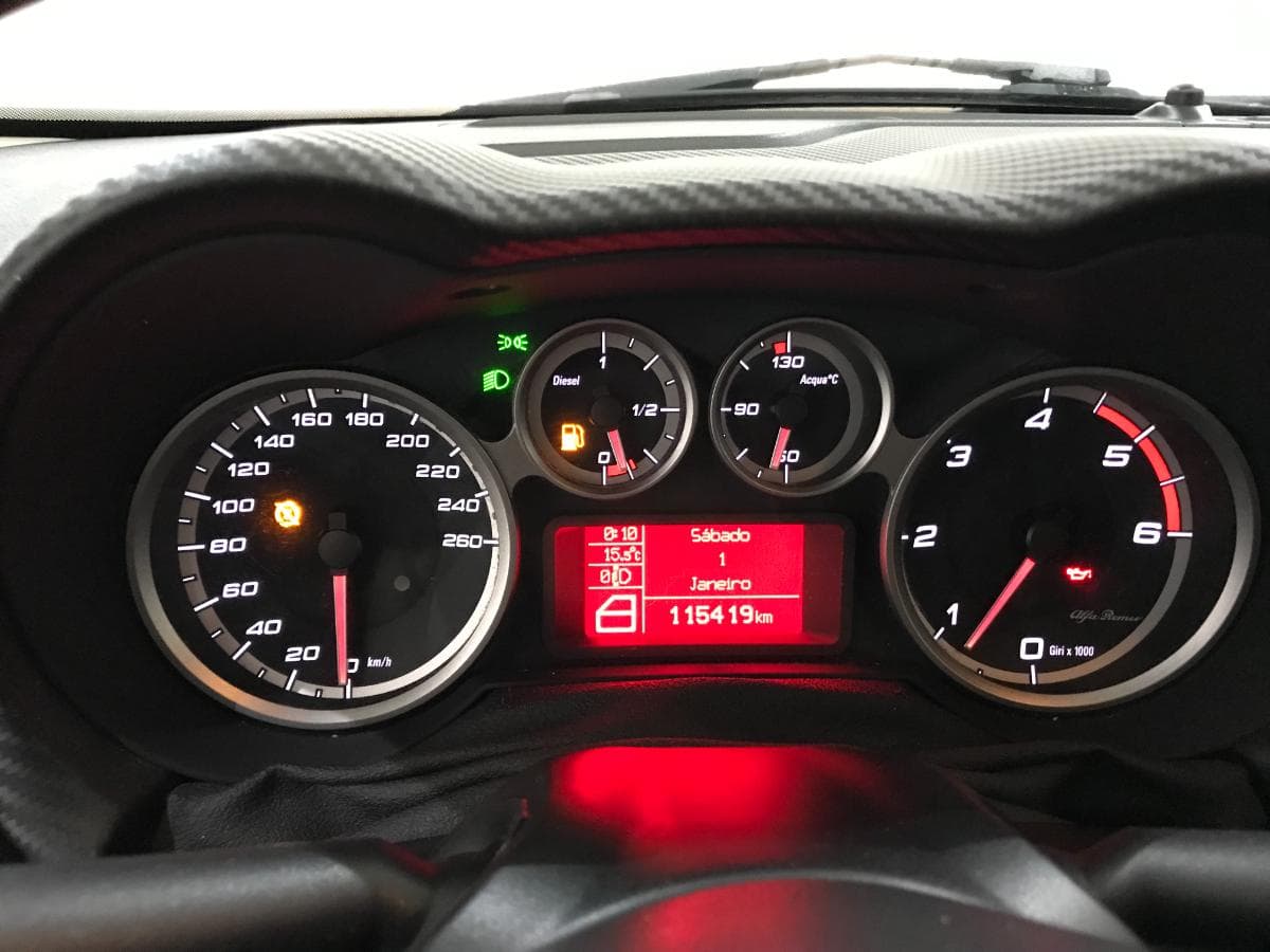 Alfa Romeo Mito 1.3 Multijet · Ano 2012 — imagen 28