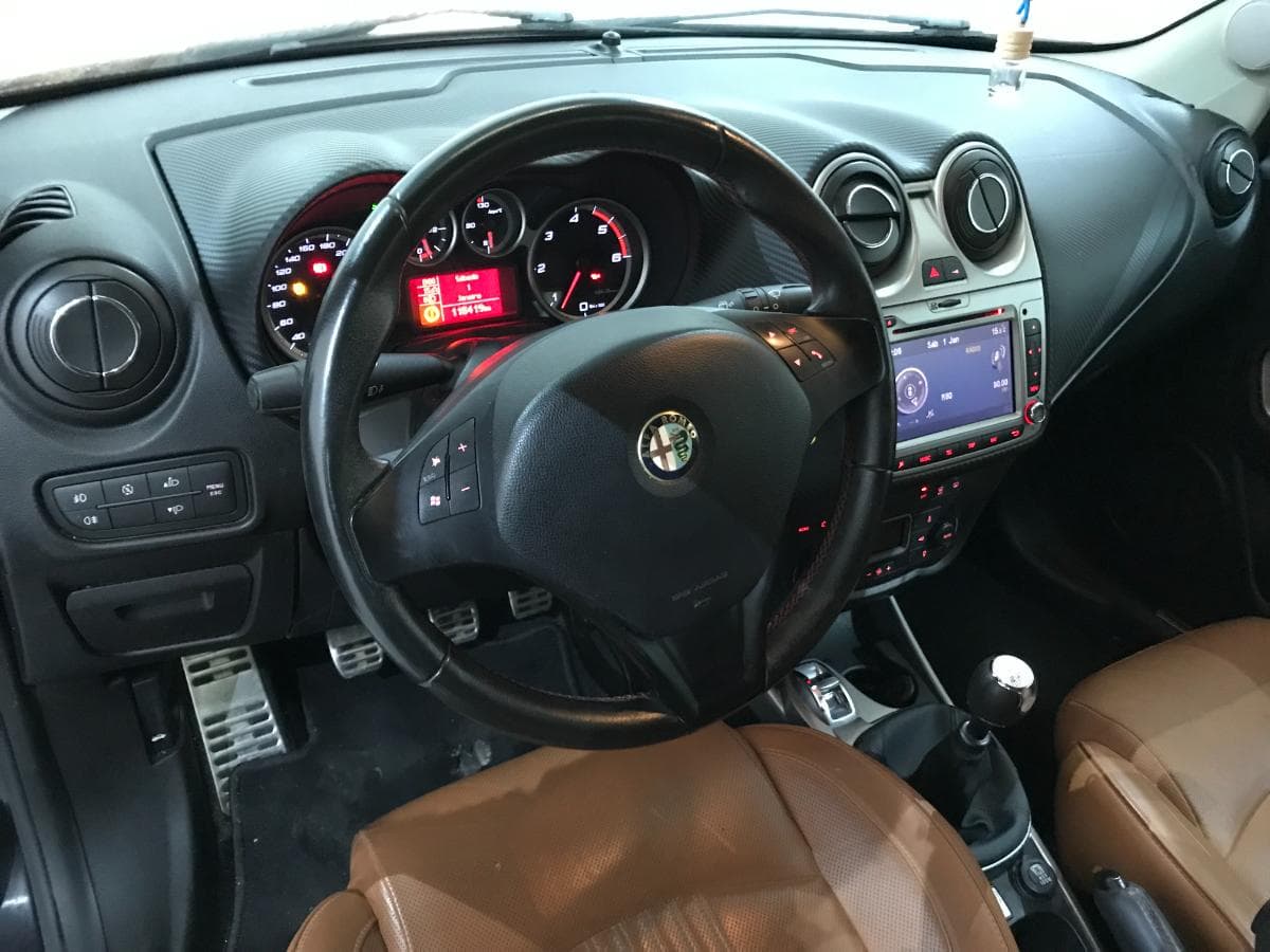 Alfa Romeo Mito 1.3 Multijet · Ano 2012 — imagen 32