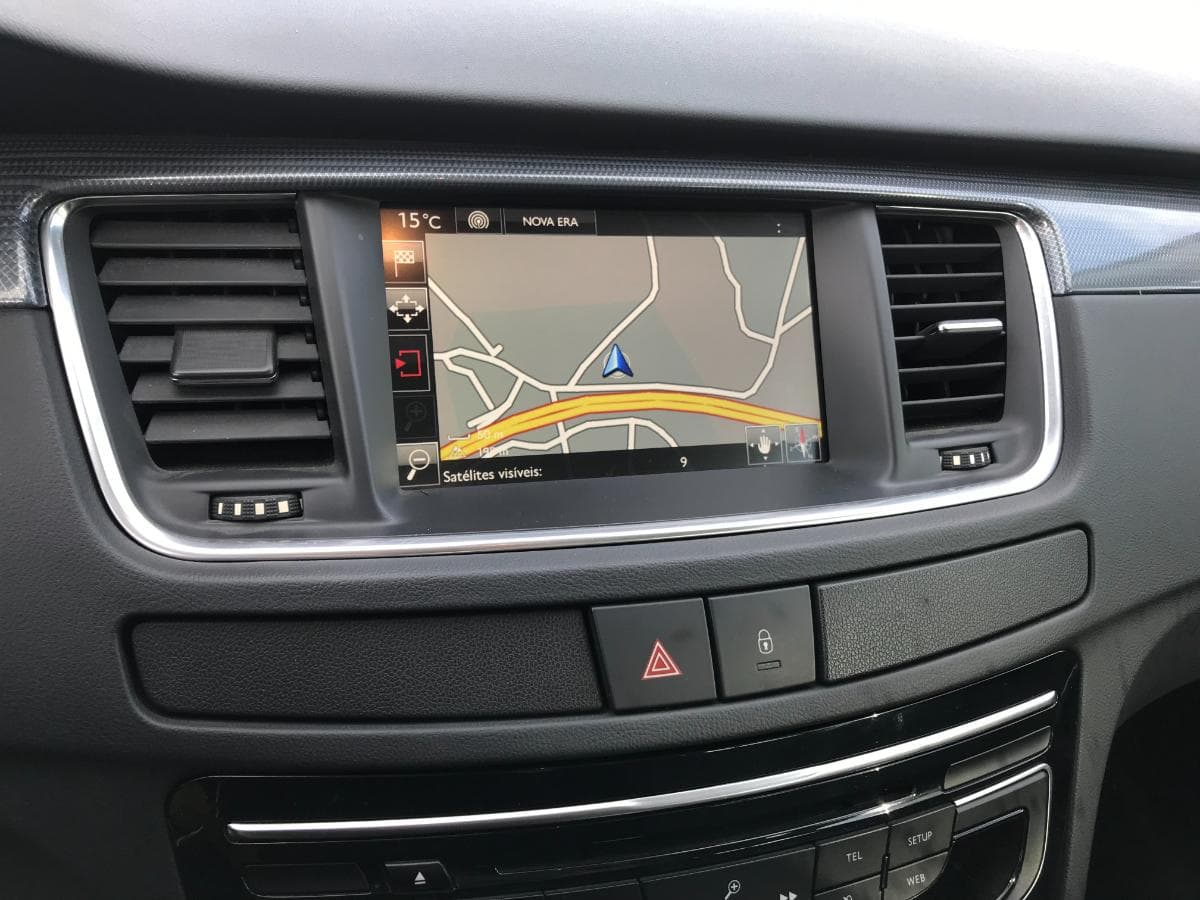 Peugeot 508 SW 1.6 BlueHDI · Ano 2015 — imagen 28