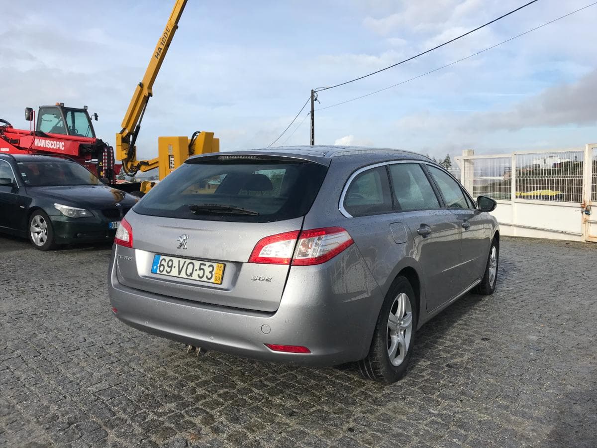 Peugeot 508 SW 1.6 BlueHDI · Ano 2015 — imagen 4
