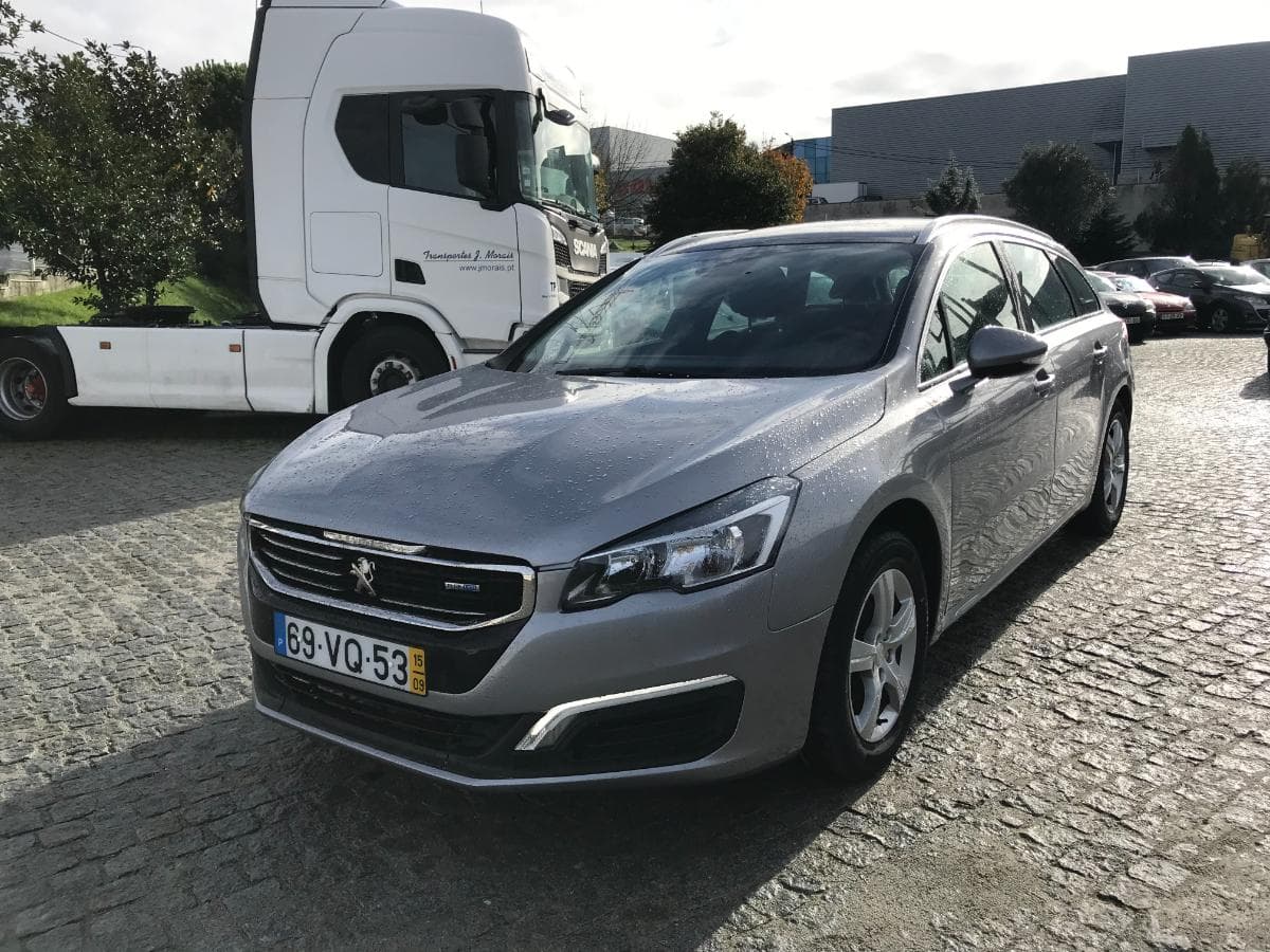 Peugeot 508 SW 1.6 BlueHDI · Ano 2015 — imagen 3