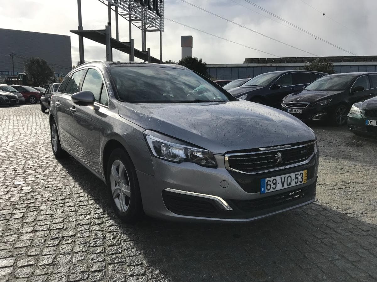Peugeot 508 SW 1.6 BlueHDI · Ano 2015 — imagen 1