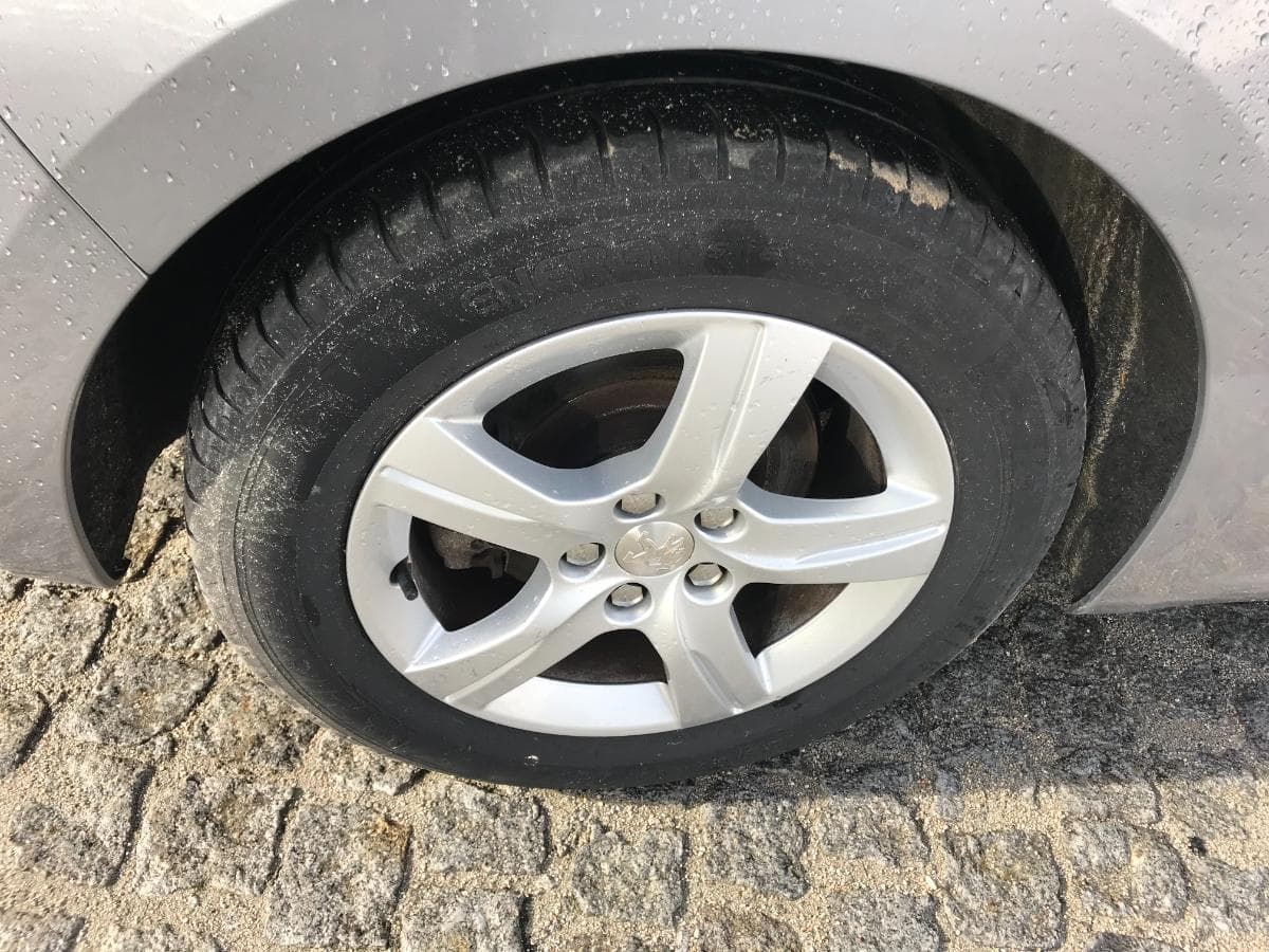Peugeot 508 SW 1.6 BlueHDI · Ano 2015 — imagen 40