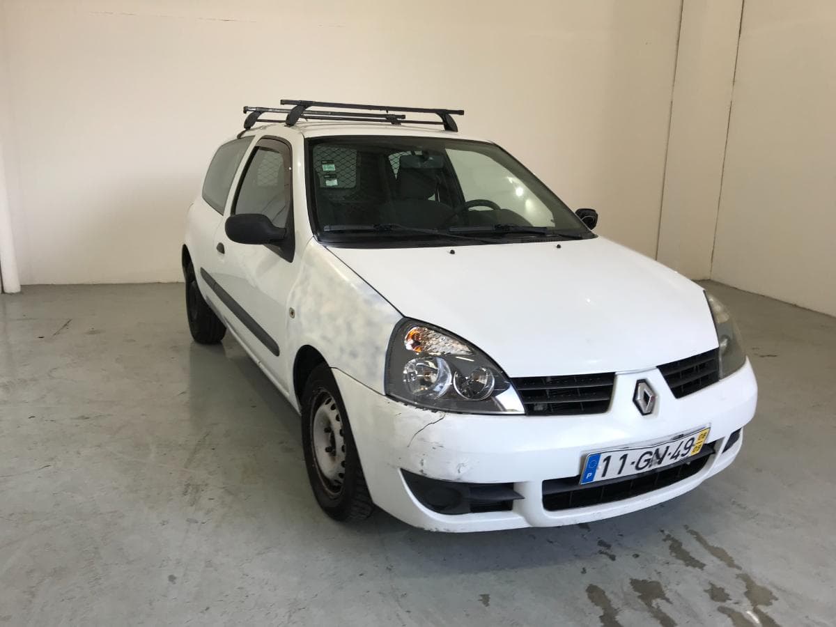 Renault Clio 1.5DCI · Ano 2008 — imagem 3