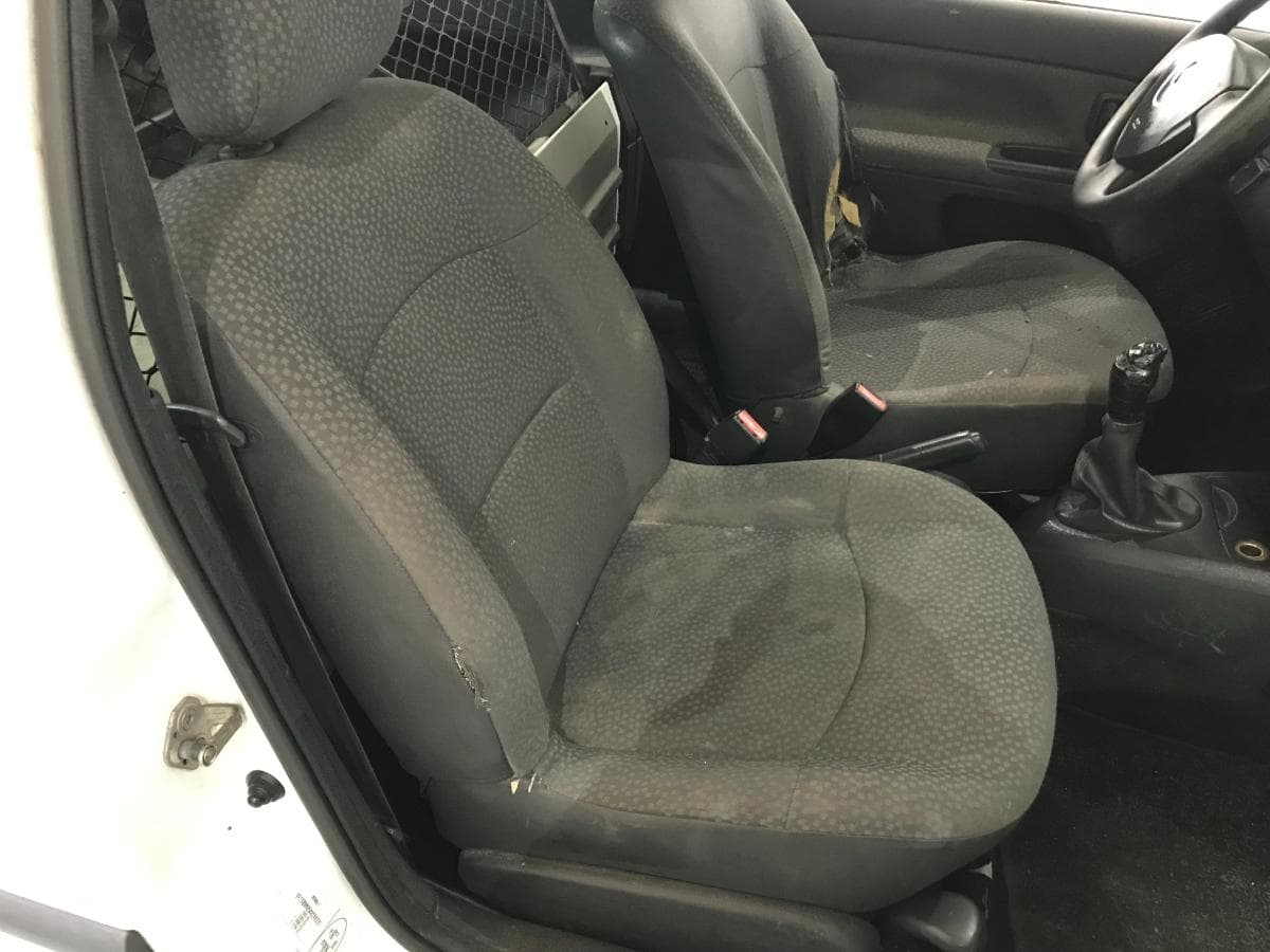 Renault Clio 1.5DCI · Ano 2008 — imagem 28