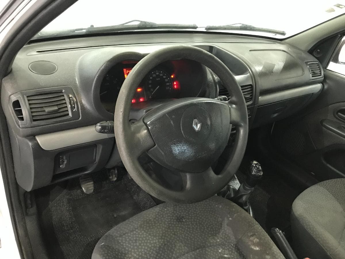 Renault Clio 1.5DCI · Ano 2008 — imagem 32