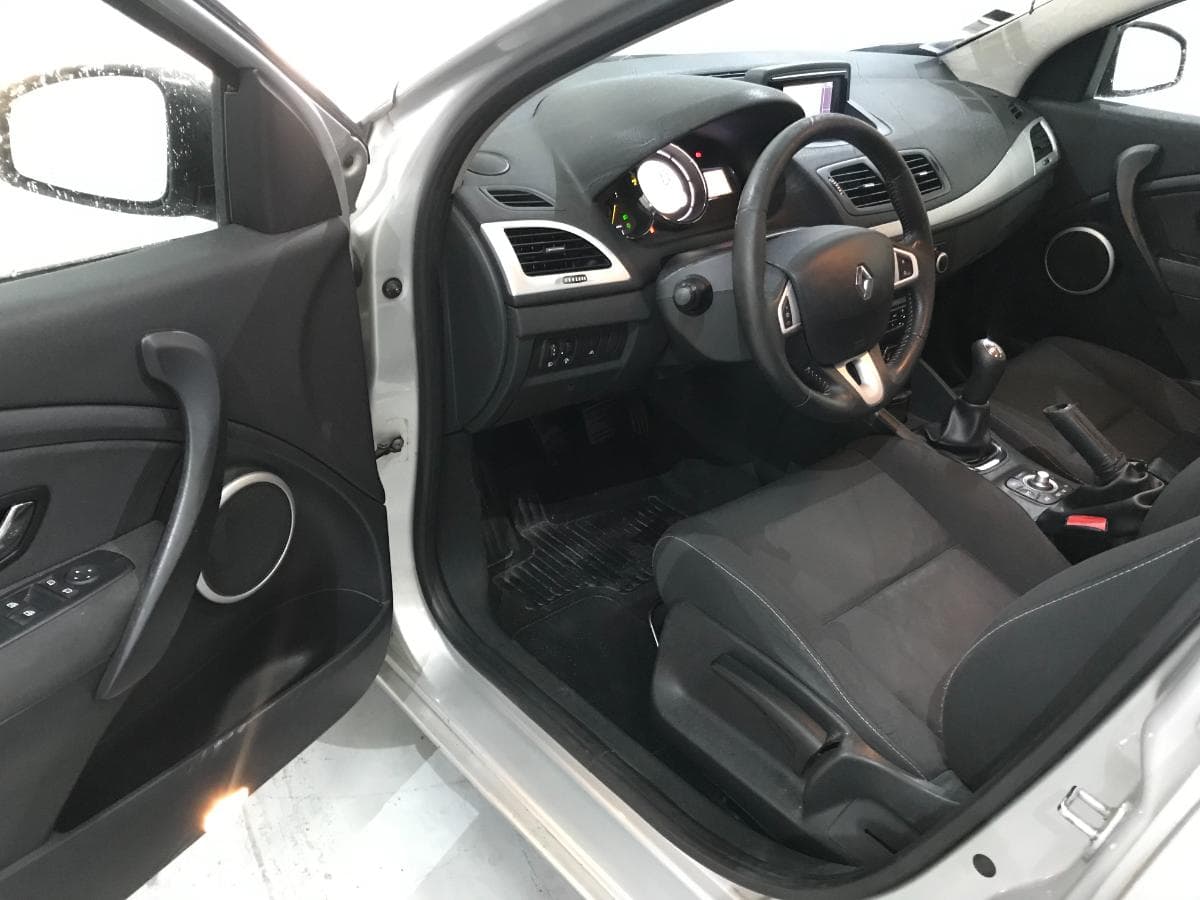 Renault Mégane 1.5DCI · Ano 2013 — imagen 20
