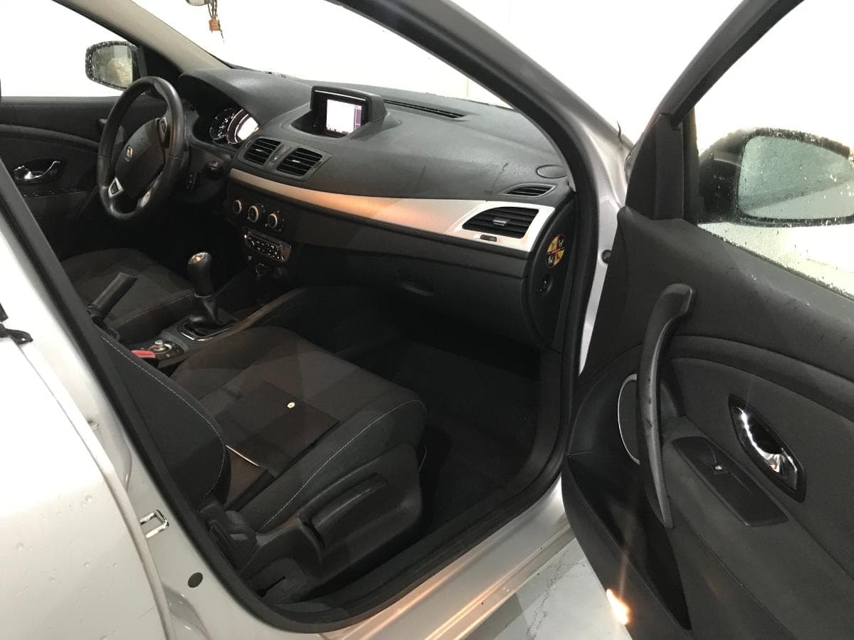 Renault Mégane 1.5DCI · Ano 2013 — imagen 22