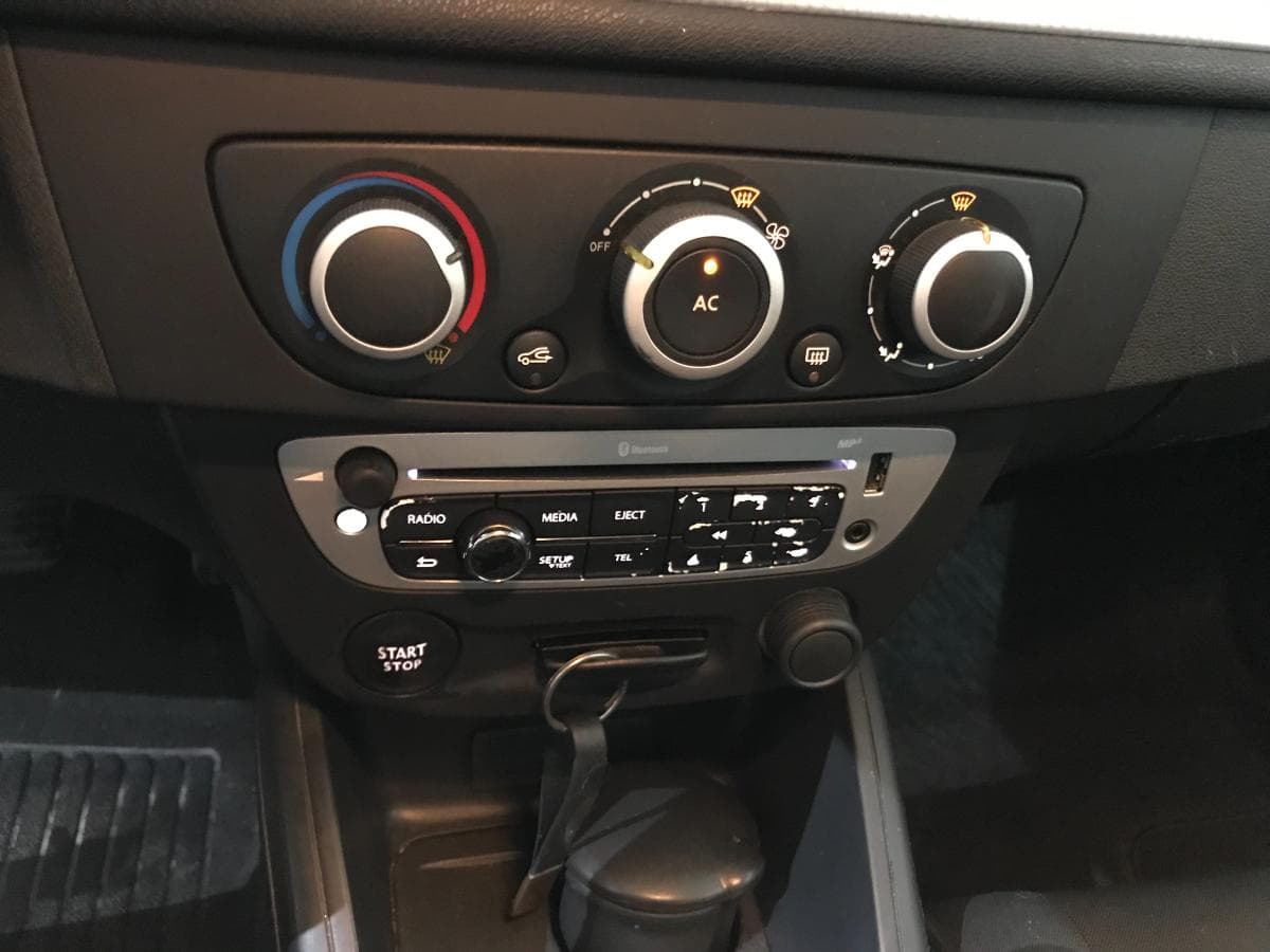 Renault Mégane 1.5DCI · Ano 2013 — imagen 36