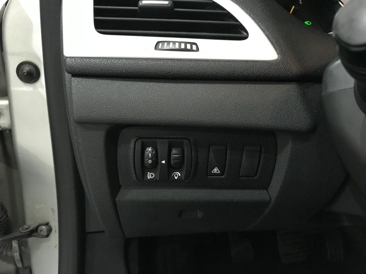 Renault Mégane 1.5DCI · Ano 2013 — imagen 37
