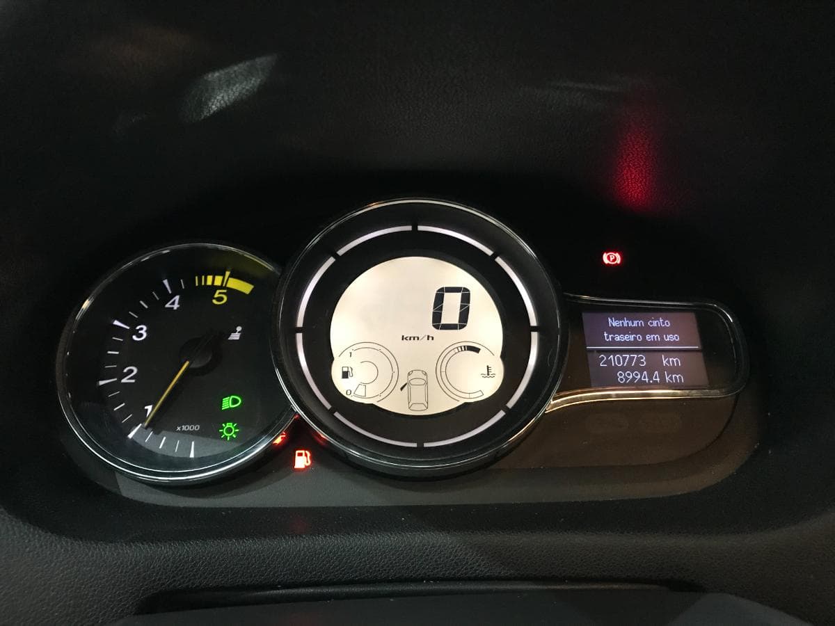 Renault Mégane 1.5DCI · Ano 2013 — imagen 40