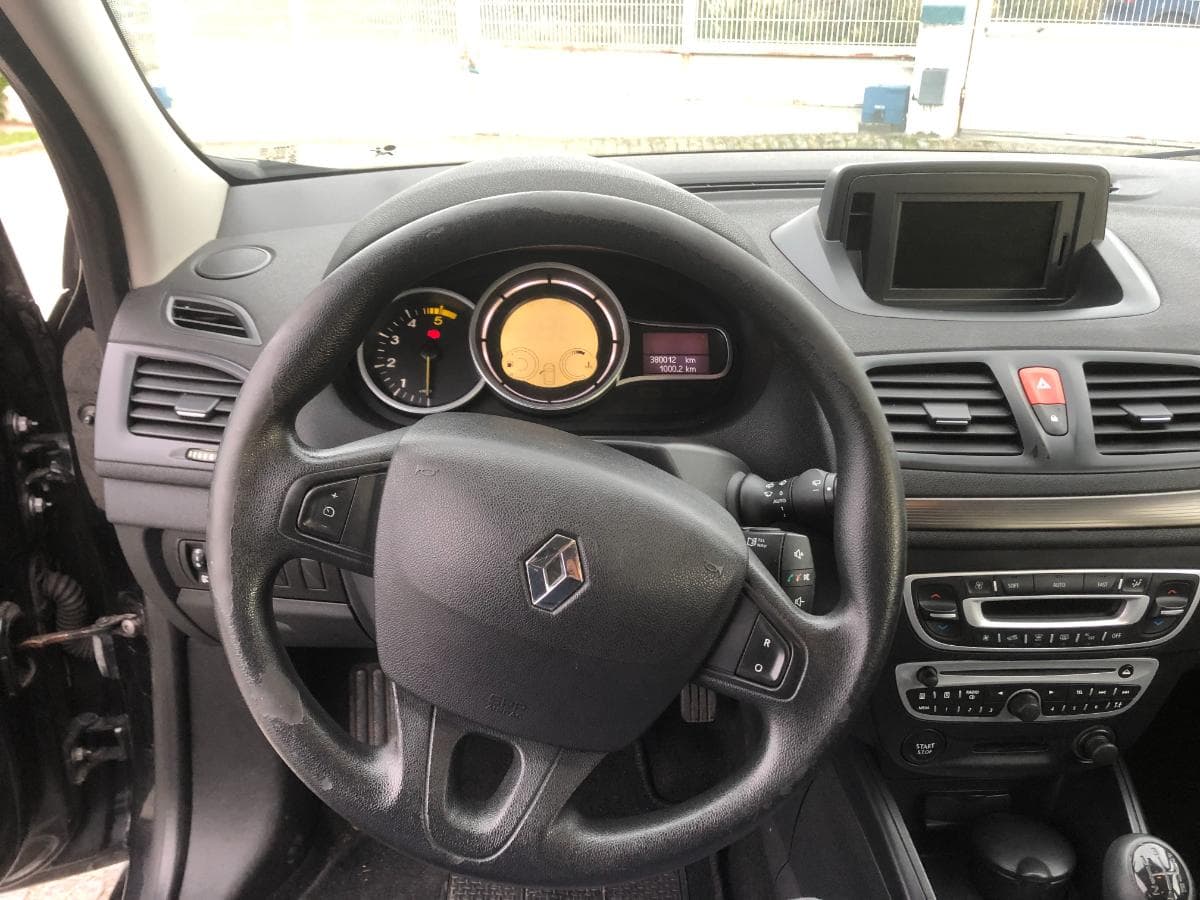 Renault Mégane 1.5DCI · Ano 2011 — imagen 26