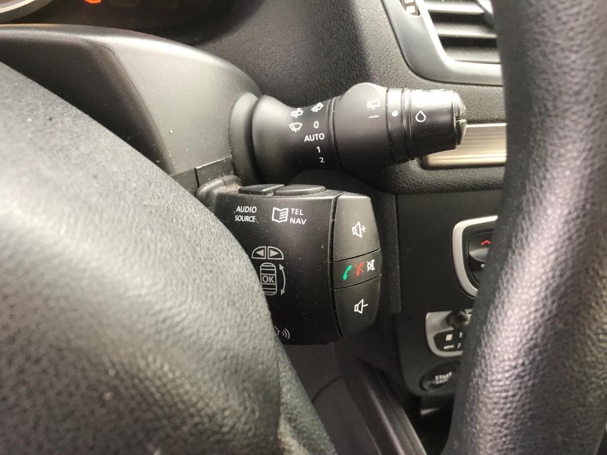 Renault Mégane 1.5DCI · Ano 2011 — imagen 30
