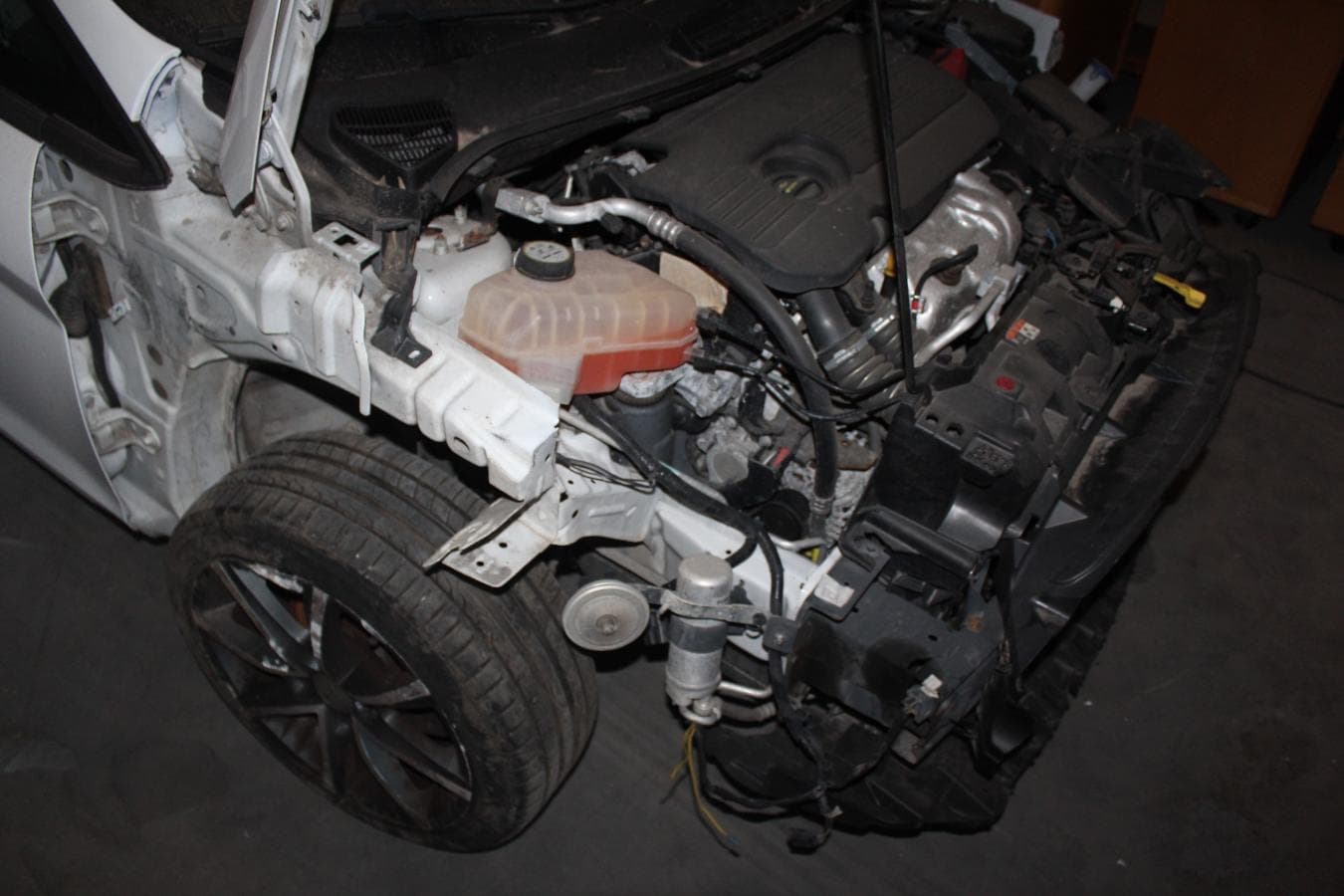 Ford Fiesta 1.5TDCI · Ano 2016 — image 8