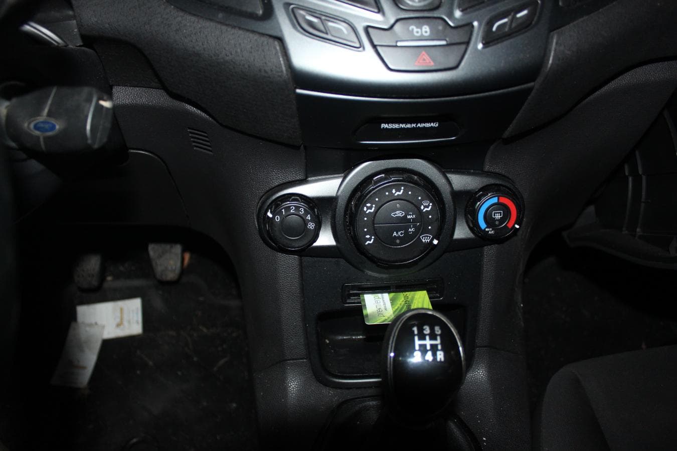 Ford Fiesta 1.5TDCI · Ano 2016 — image 27