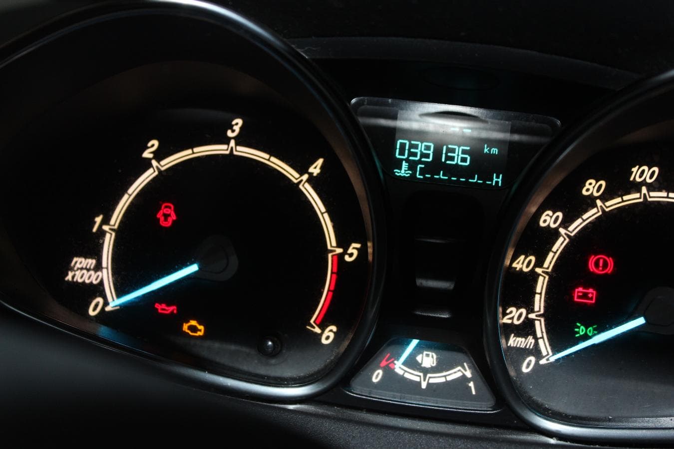 Ford Fiesta 1.5TDCI · Ano 2016 — image 28