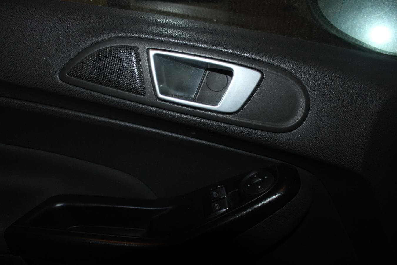 Ford Fiesta 1.5TDCI · Ano 2016 — image 31