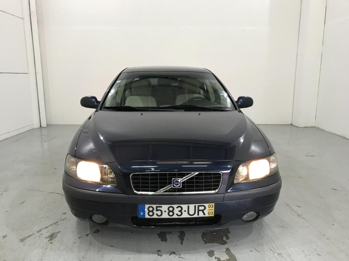 Volvo S60 D5 2.4D · Ano 2003 — imagem 2