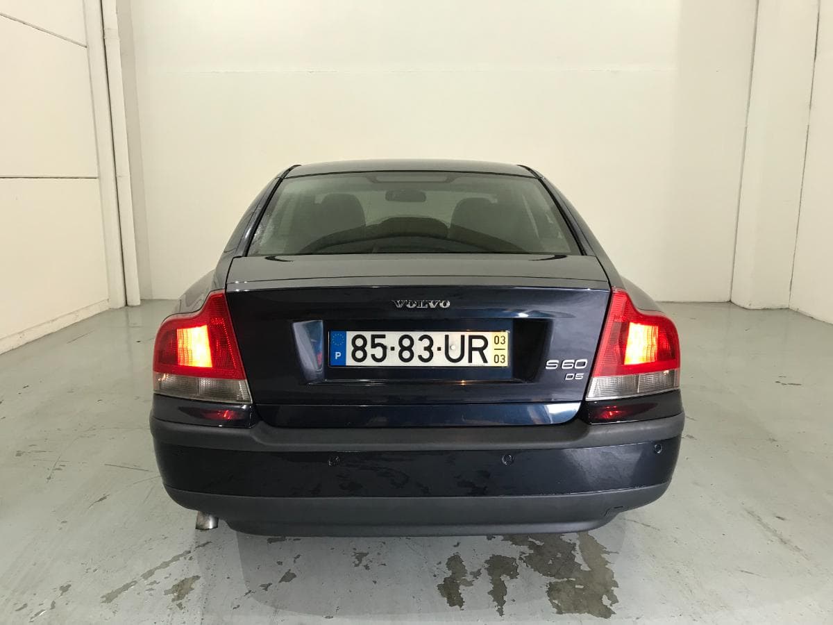 Volvo S60 D5 2.4D · Ano 2003 — imagem 5