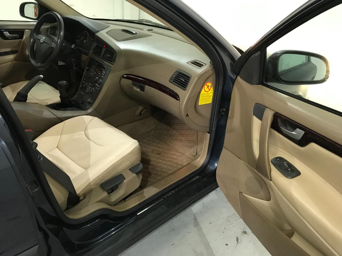 Volvo S60 D5 2.4D · Ano 2003 — imagem 22