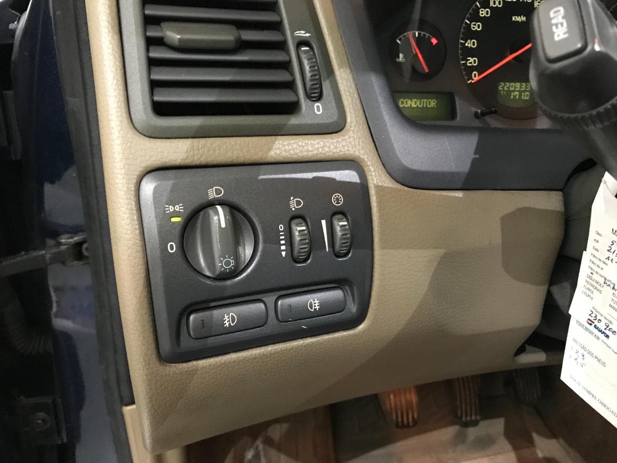 Volvo S60 D5 2.4D · Ano 2003 — imagem 32