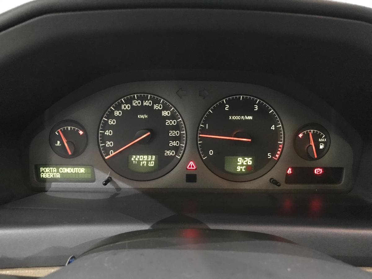 Volvo S60 D5 2.4D · Ano 2003 — imagem 33