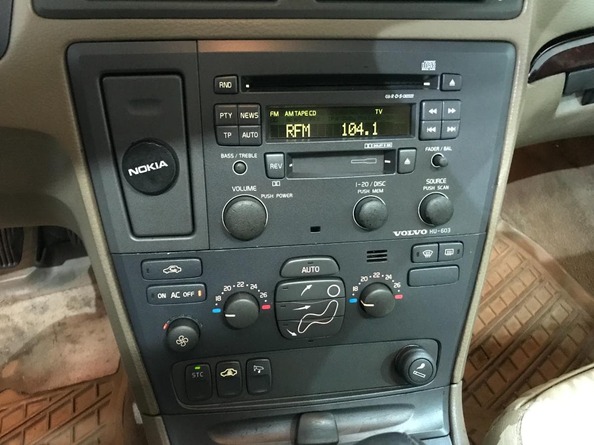 Volvo S60 D5 2.4D · Ano 2003 — imagem 35