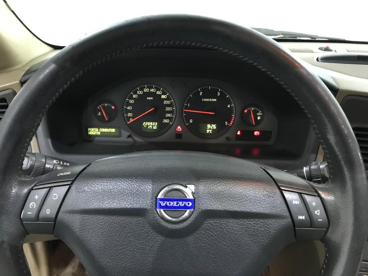 Volvo S60 D5 2.4D · Ano 2003 — imagem 37