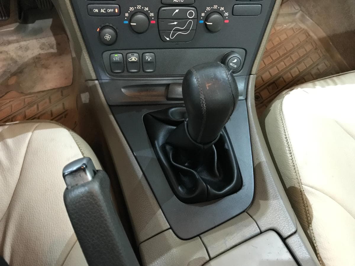 Volvo S60 D5 2.4D · Ano 2003 — imagem 38