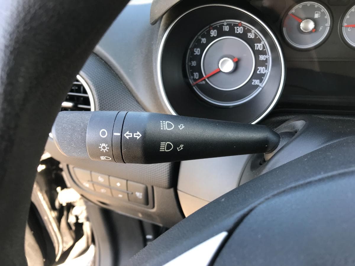 Fiat Punto 1.2 · Ano 2016 — imagen 42