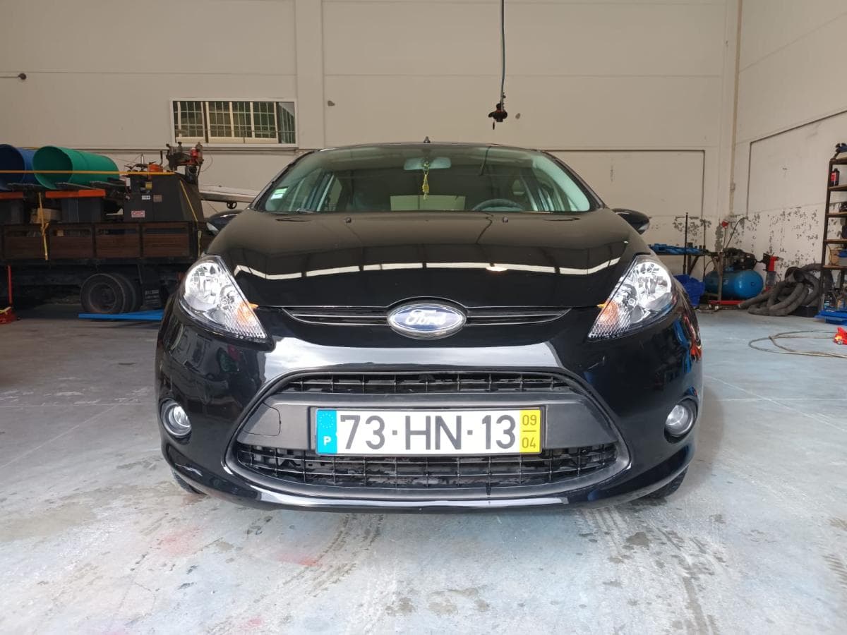 Ford Fiesta 1.4 TDCi · Ano 2009 — image 7