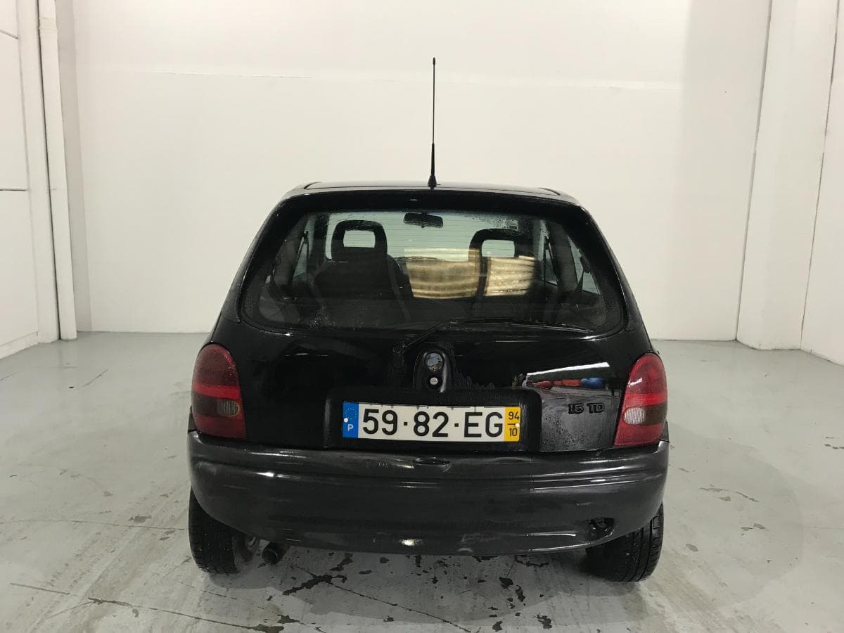Opel Corsa 1.5TD · Ano 1994 — imagem 4